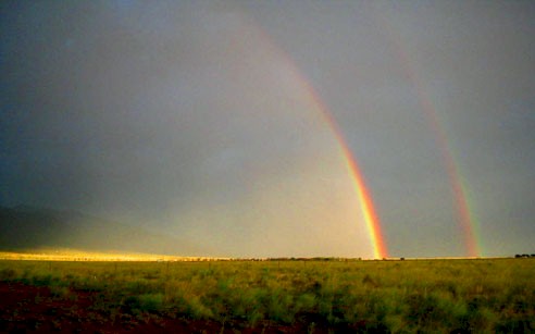 4th_of_July_double_rainbow.jpg (23915 bytes)